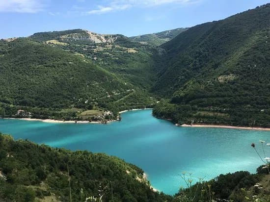 Lago di Fiastra