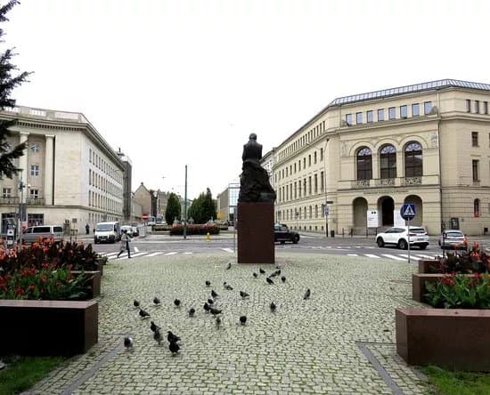Monument to Karol Marcinkowski