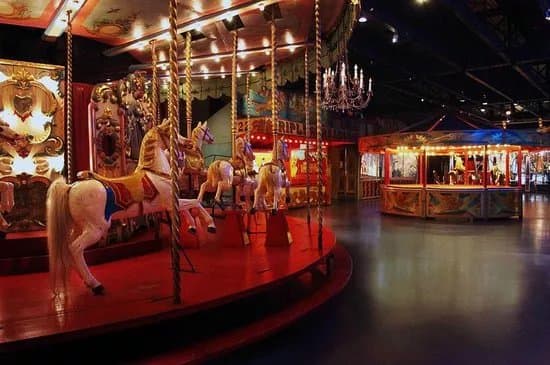 Les Pavillons de Bercy - Musee Des Arts Forains