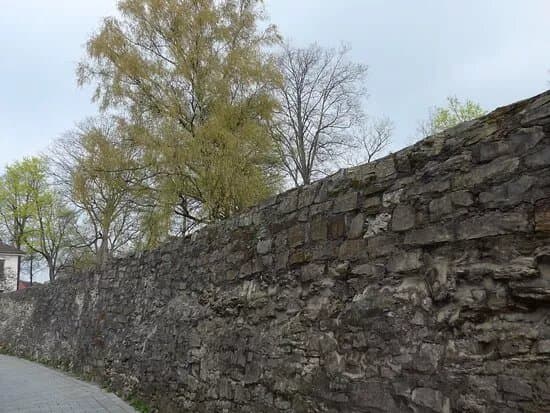 Pader Wall Fussweg An Der Pader