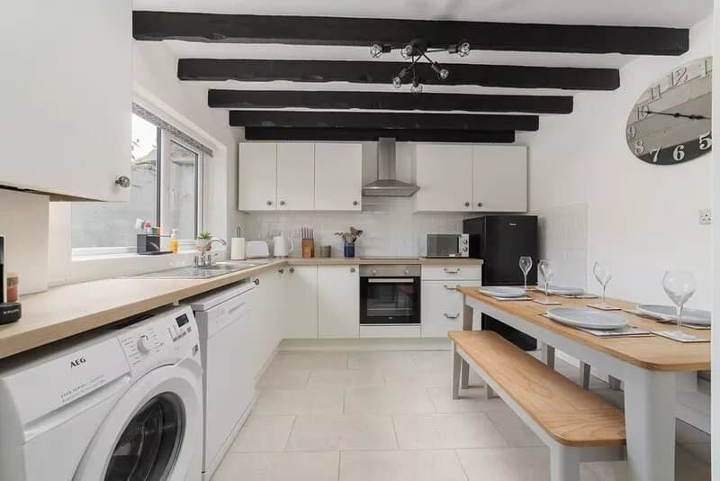 15 Duke Street - a holiday cottage that sleeps 4 guests in 2 bedrooms