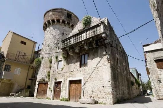 Castle Cambi