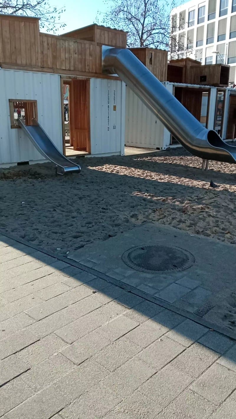 Spielgerat Am Zob