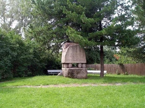 Memorial Stone to the First Estonian Song Festival