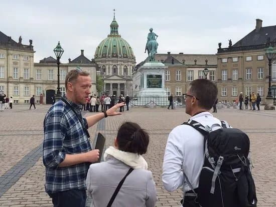 Hamlet Tours