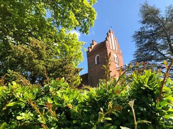Vejby Kirke