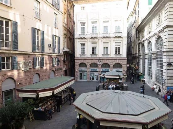Piazza Banchi