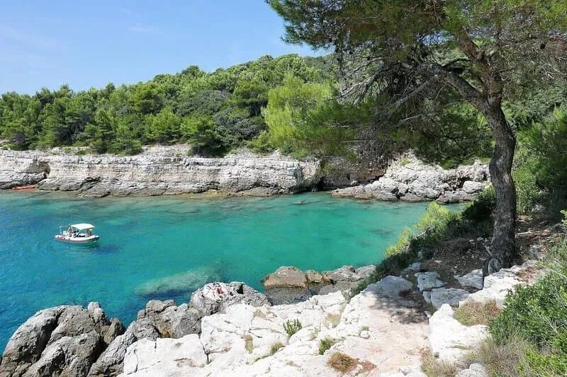 Suncaliste - 2 bedroom apartment, large terrace, Free WiFi, Air Con, Sea Views -