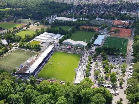 Gazi-Stadion auf der Waldau