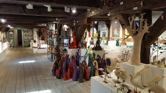 Gustus Butik & Gallery