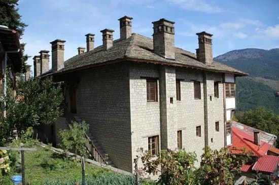 Folk Art Museum Tossizza Mansion