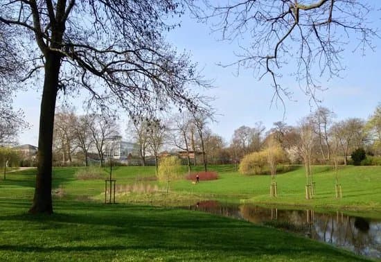 Gesellschaftshaus am Klosterbergegarten