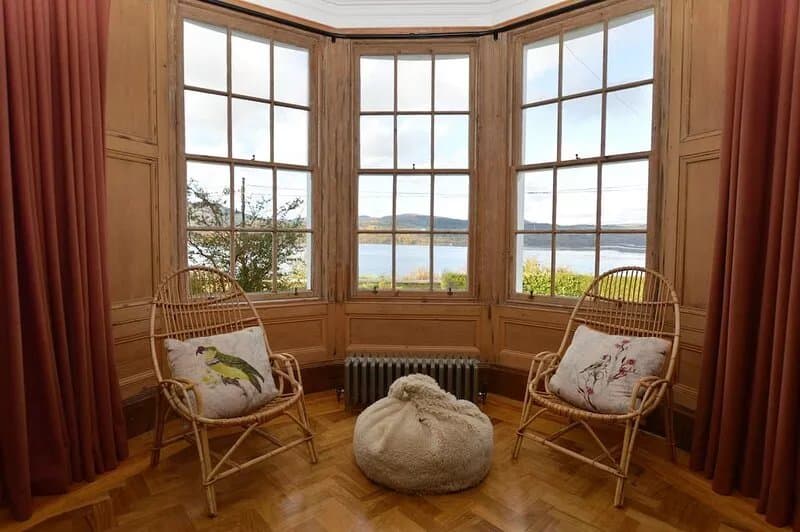 Letters Lodge North, newly refurbished, balcony overlooking Loch Fyne, sleeps 6
