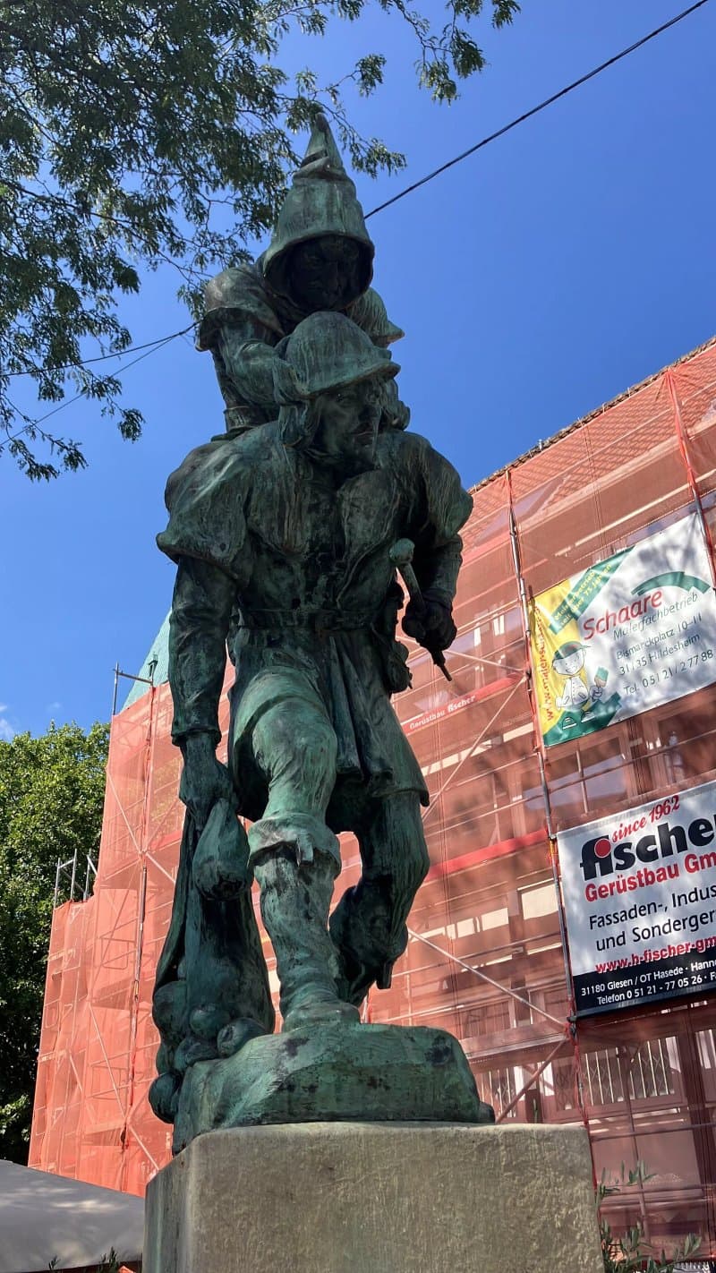Brunnen Am Huckup - Huckup-denkmal