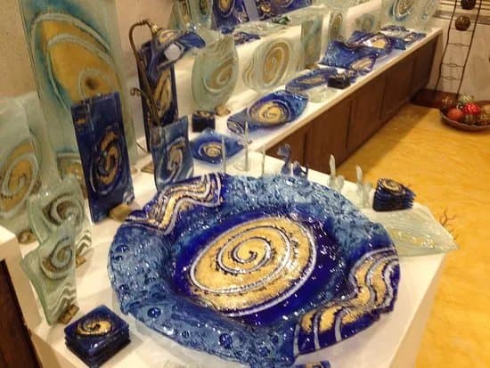 The Artist of Glass