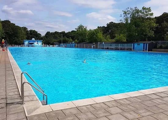 Tooting Bec Lido