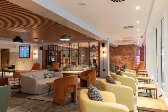 My Lounge At Luton Airport