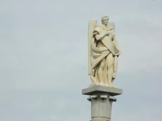 Triunfo de San Rafael (Puerta del Puente)