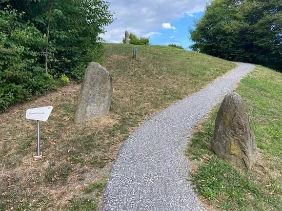 KraftWanderWeg, Der Hugel von Loipersdorf