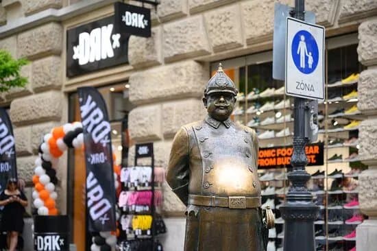 DRK Flagship Store Zrinyi