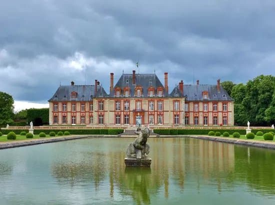 Chateau de Breteuil
