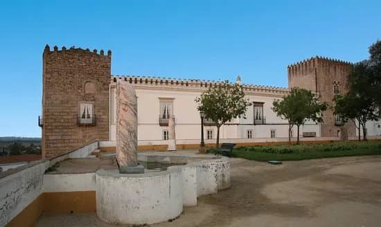 Cadaval Palace (Evora)