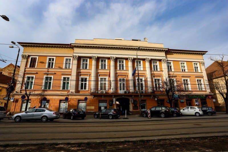 Dejan Palace