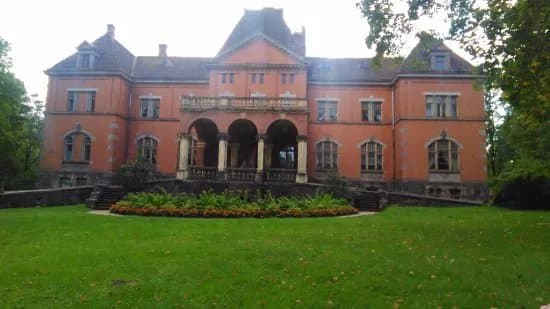 Pelci Palace