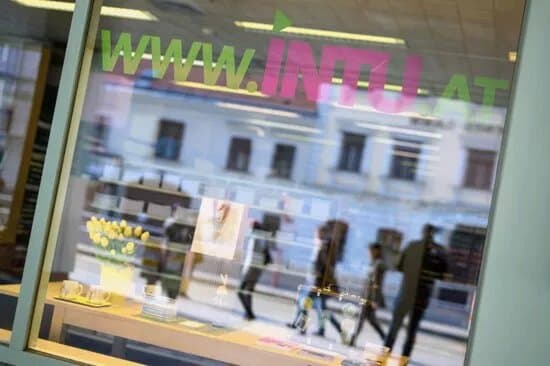 INTU Books & Paper