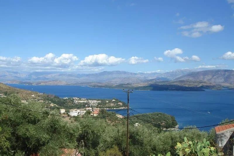 Beautiful Villa, short walk to Agni Beach, heated pool with stunning views