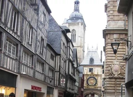 Rue Saint-Romain