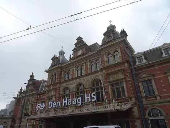 Station Hollands Spoor