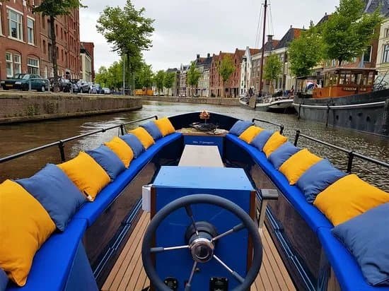 Grachtenboot Groningen