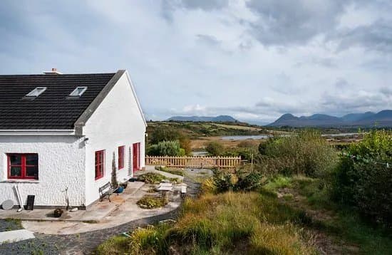 Fionnghlas Thiar Gallery & Studio