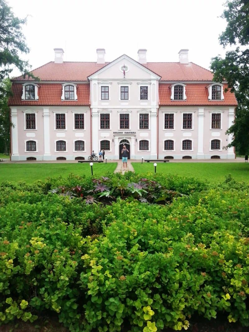 Dzelzava Manor