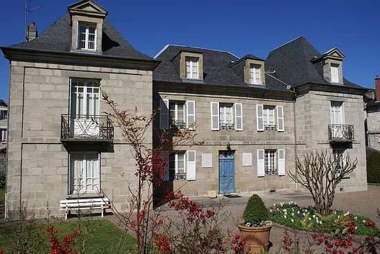 Musee Edmond-Michelet