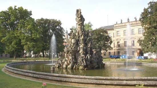 Hugennotenbrunnen