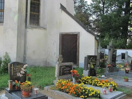 Domanin Cemetery