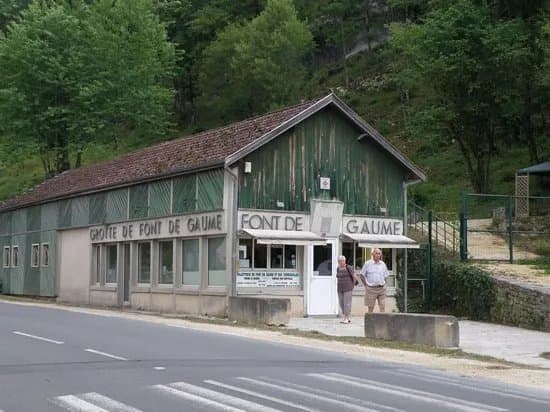 Font-de-Gaume Cave