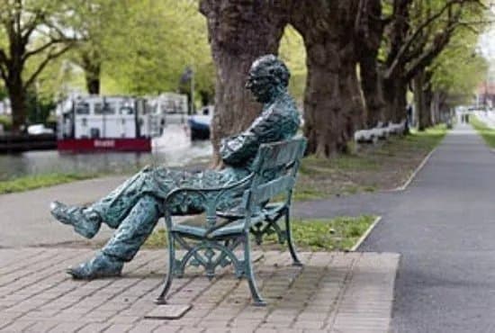 Patrick Kavanagh statue