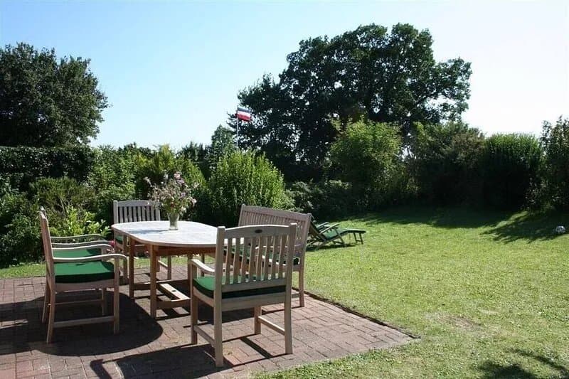 Exclusive holiday home near the beach with sauna and fireplace, WiFi, quiet