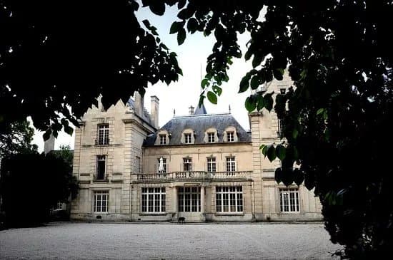 Chateau de Montois