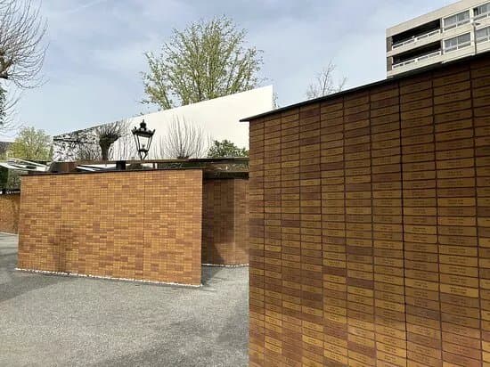 Holocaust Namenmonument