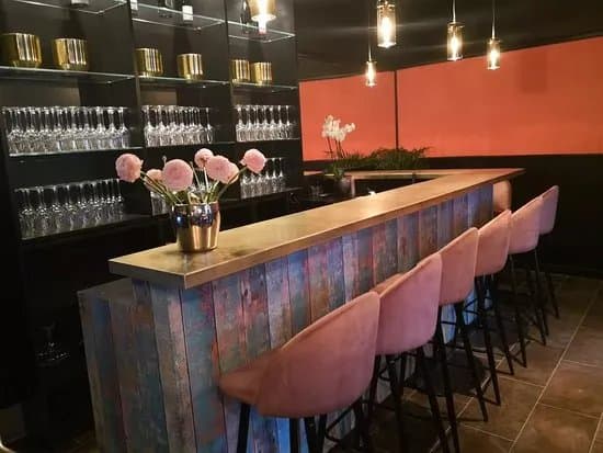 Not Your Usual Wine bar - Vin bar