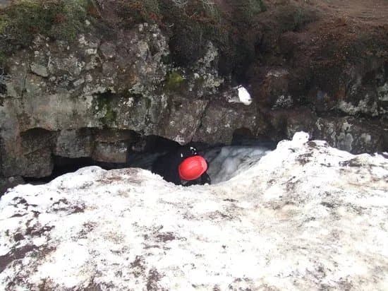 Leidarendi Cave