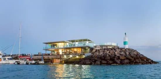 Deep Blue Diving Base