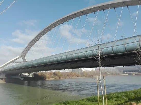 Puente del Tercer Milenio