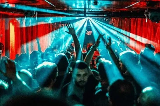 Club 20/44