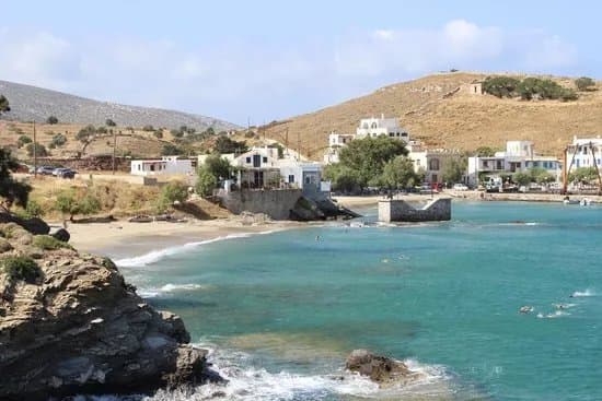 Moutsouna Beach