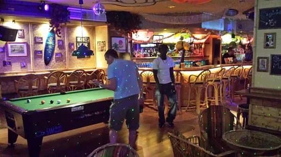 Waikiki Cocktail Bar
